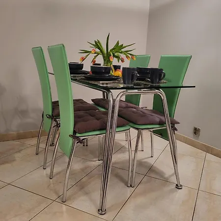 Apartment Hajmat Moj *